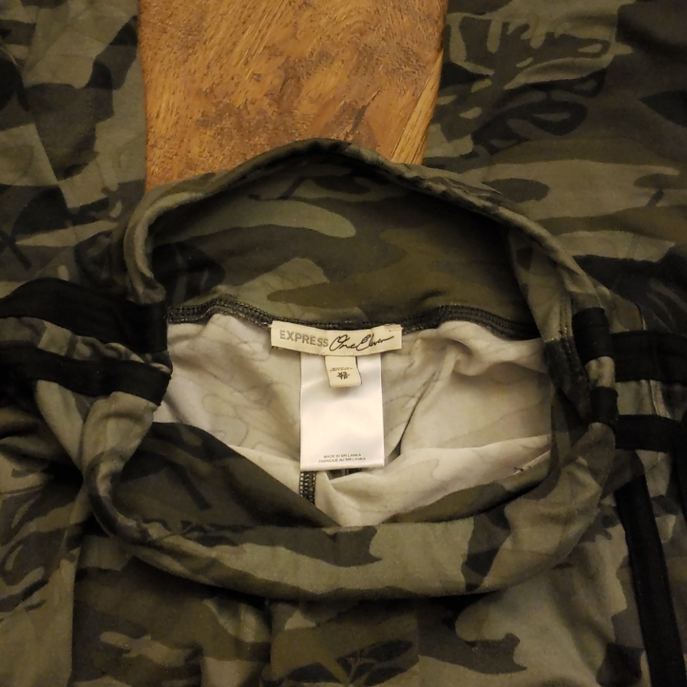 Express Camo print leggings - Picture 2 of 3